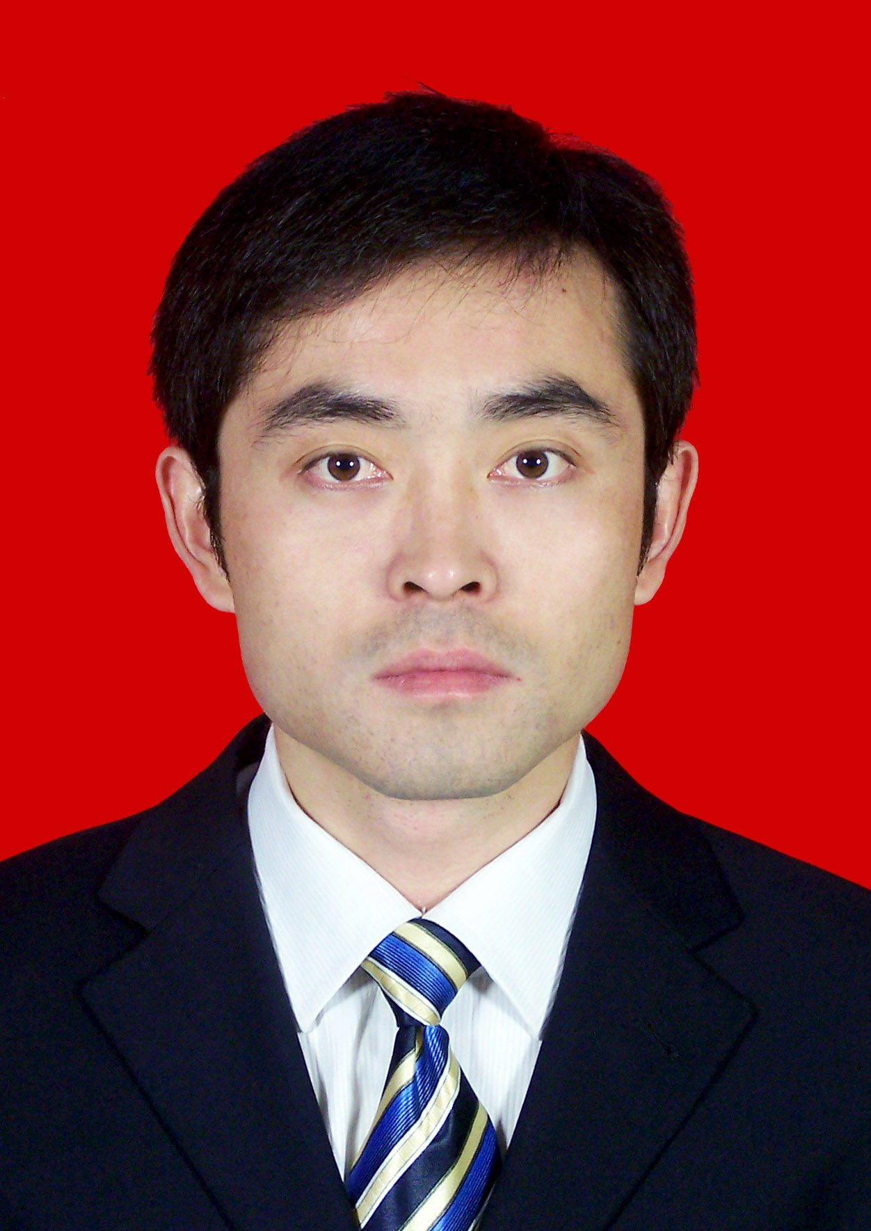 牛艺琳